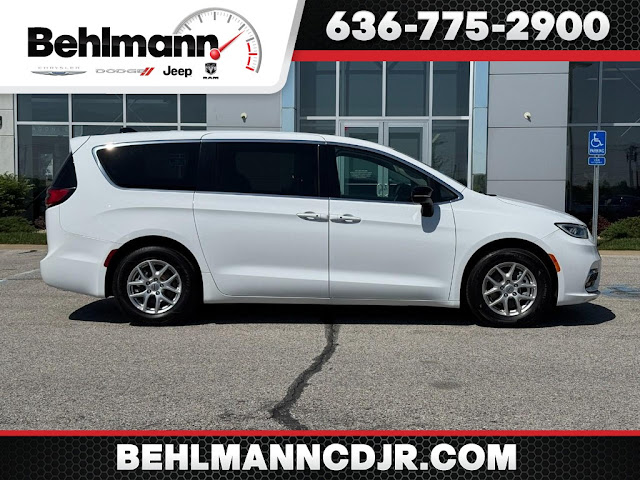 2024 Chrysler Pacifica Touring L