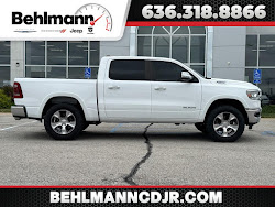 2020 RAM 1500 4WD Laramie Crew Cab